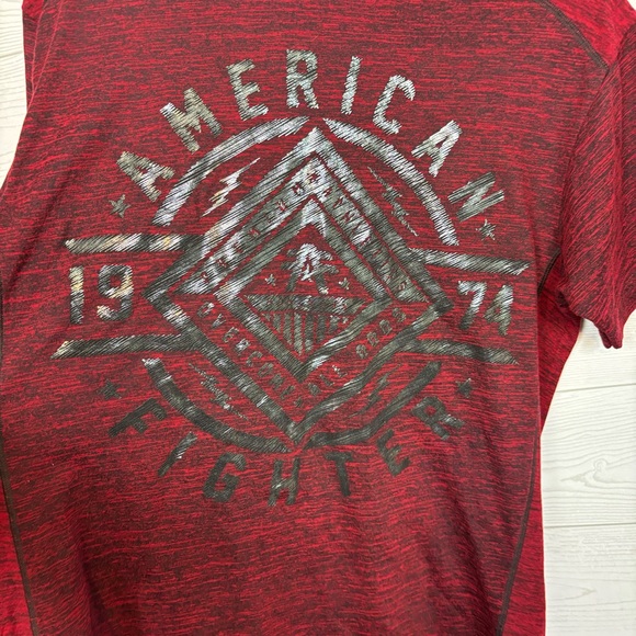 AMERICAN FIGHTER PREMIUM ATHLETICS MAROON BLACK SHORT SLEEVE TEE BUCKLE LARGE - Picture 2 of 7